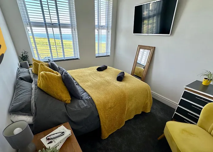 Breakers Guest House